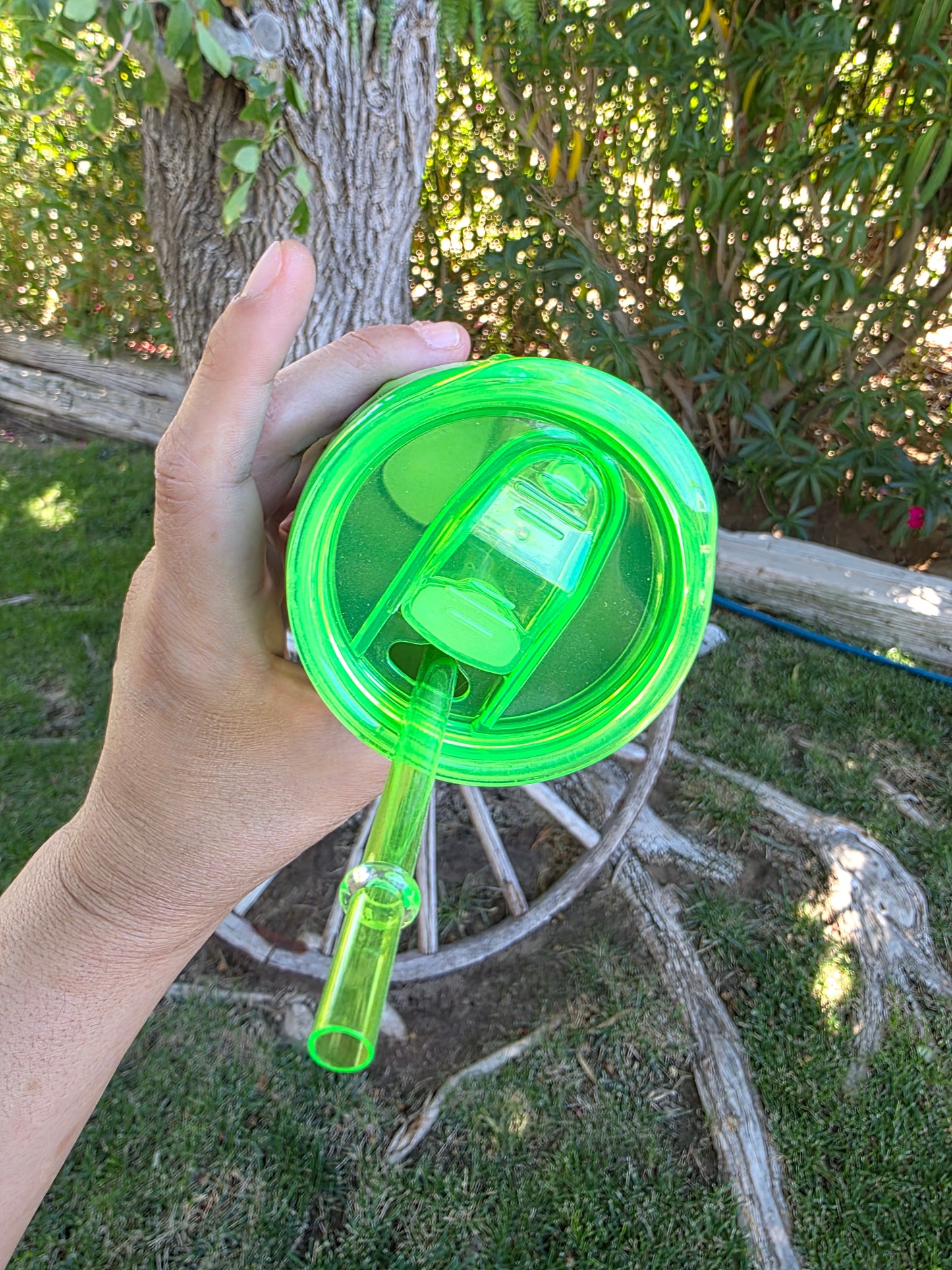 Zombies 20oz Tumbler glow in the dark drip ✨️